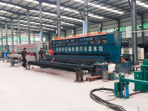 全自動(dòng)經(jīng)編格柵焊接流水線